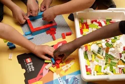 Aprendizaje a traves del Juego con los LEGO Braille Bricks